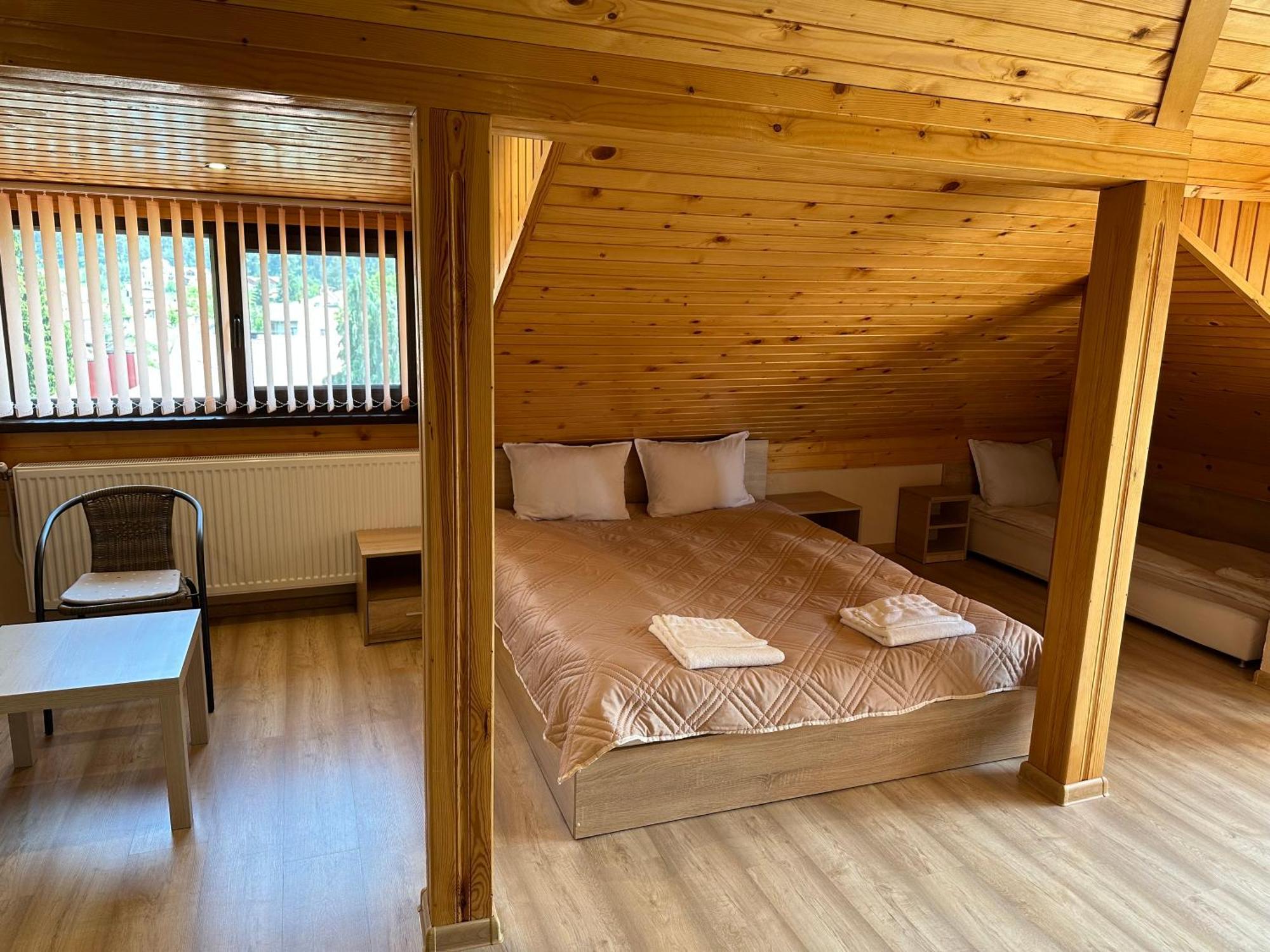 Advel Guest Hous Hotell Madzhare Eksteriør bilde