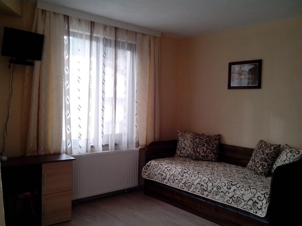 Advel Guest Hous Hotell Madzhare Rom bilde